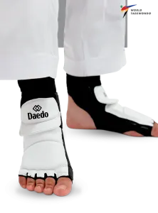 Daedo PRO15944 Feet Protector TKD Competition