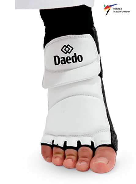 Daedo PRO15944 Feet Protector TKD Competition