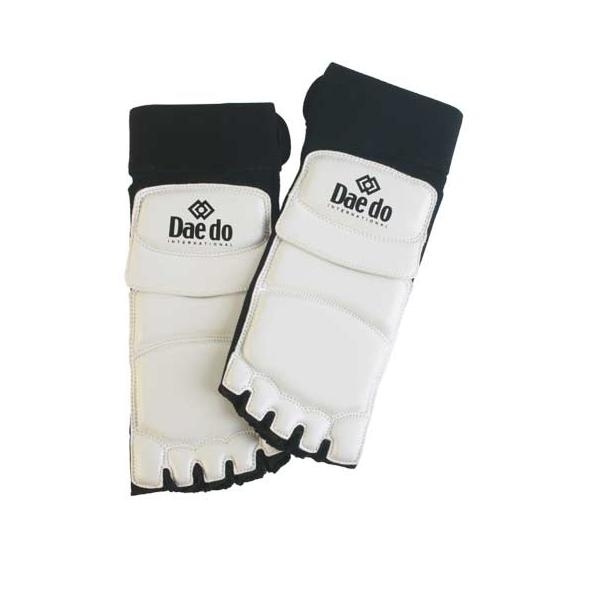 Daedo PRO15944 Feet Protector TKD Competition